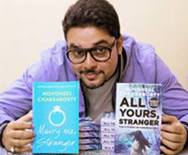 Author Novoneel Chakraborty attends book-signing session in Kolkata Author Novoneel Chakraborty attends book-signing session in Kolkata
