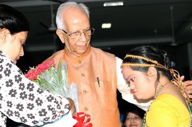 Governor of West Bengal inaugurates 20th Annual Concert of Mentaid Governor of West Bengal inaugurates 20th Annual Concert of Mentaid