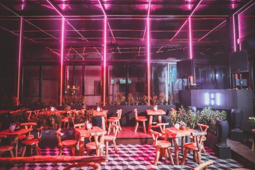 Revamped and refurbished 'OTT' as 'Hammer' set to mesmerise people of Kolkata Revamped and refurbished 'OTT' as 'Hammer' set to mesmerise people of Kolkata