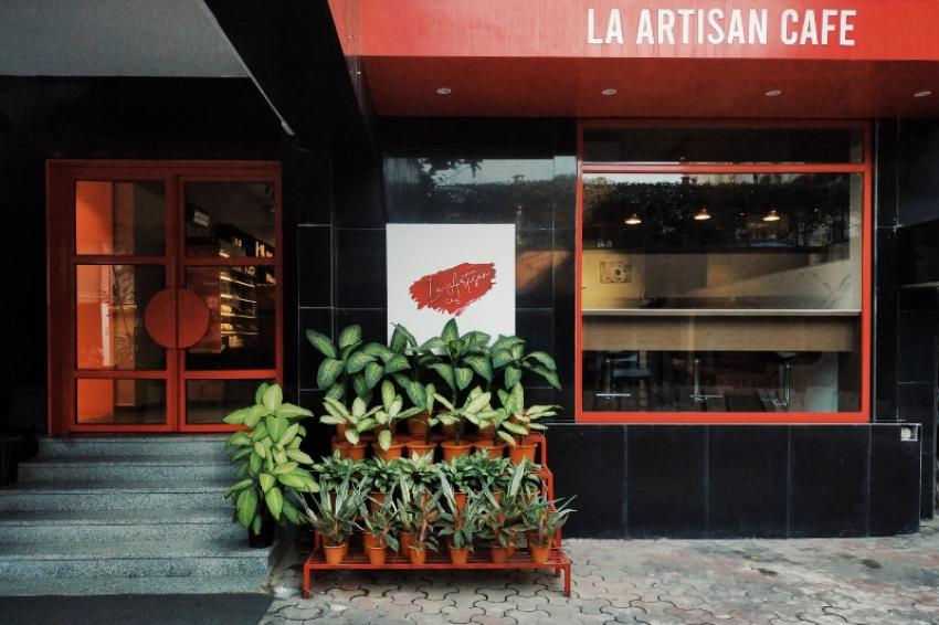 La Artisans: Your quick service cafe at Park Street La Artisans: Your quick service cafe at Park Street