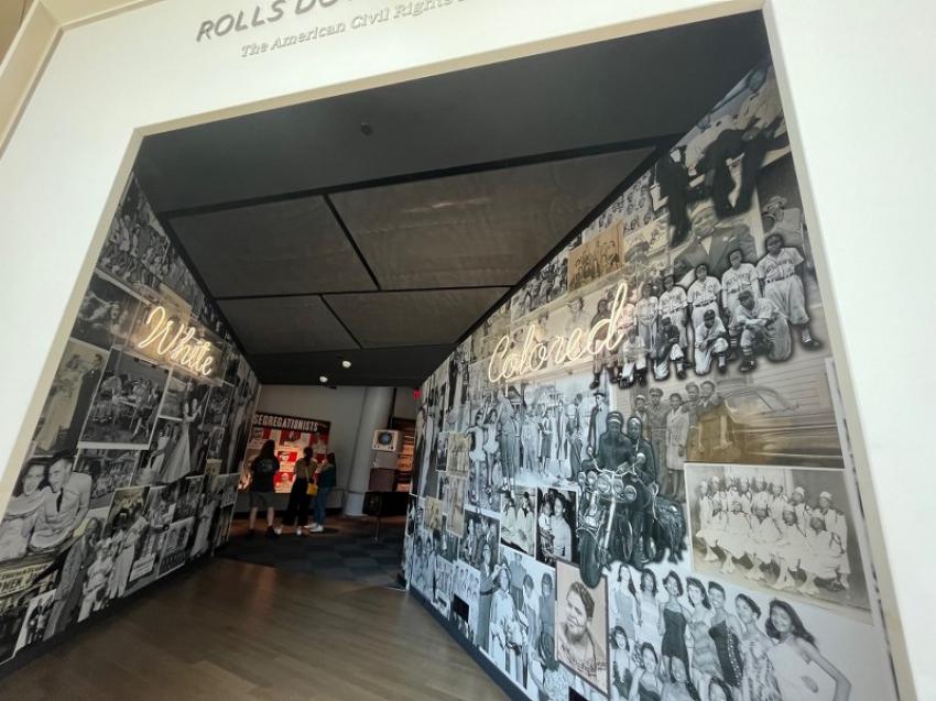 The entrance to the museum hall reminds of the segregation between the Whites and the Coloured only till some five decades ago. 
