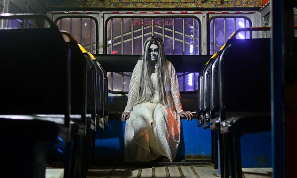 Halloween: Kolkata immerses in the spooky celebrat ...