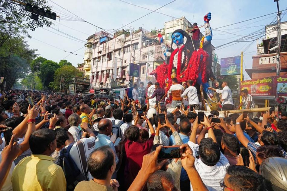 In Images: Kolkata's Fata Kesto Kali idol arrives at pandal in grand procession