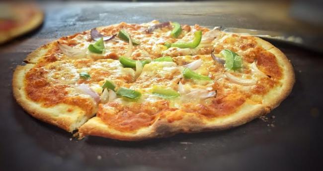 'Fired' N'Smoked' gourmet pizza delivery chain launched in Mumbai 'Fired' N'Smoked' gourmet pizza delivery chain launched in Mumbai