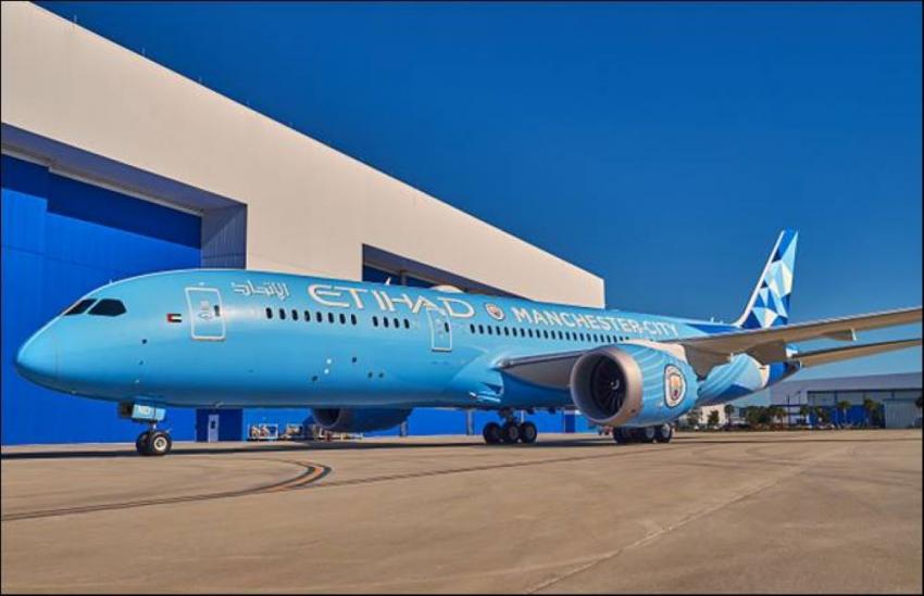 Etihad Airways unveils Manchester City FC Livery on New Dreamliner