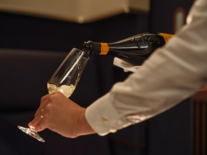 First Class guests will be served more premium champagne selections. Photo: Lufthansa