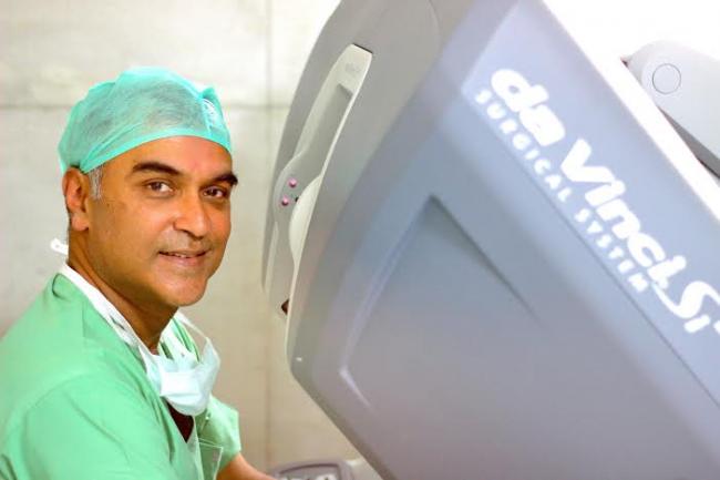 Meet the Robotic Surgeons who help cut flab Meet the Robotic Surgeons who help cut flab