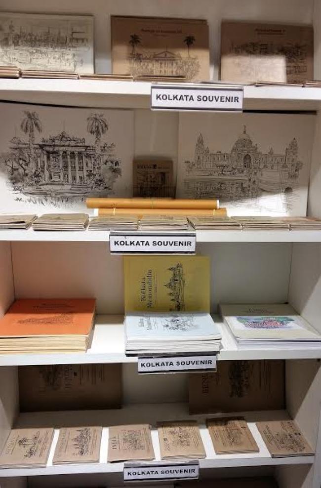 Looking for souvenirs on Kolkata? Go to STORY Looking for souvenirs on Kolkata? Go to STORY