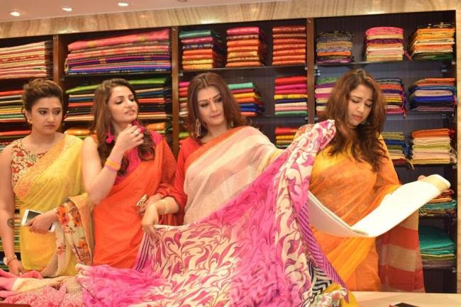Simaaya inaugurates Poila Baisakh collection with cast members of Durga Sohay Simaaya inaugurates Poila Baisakh collection with cast members of Durga Sohay
