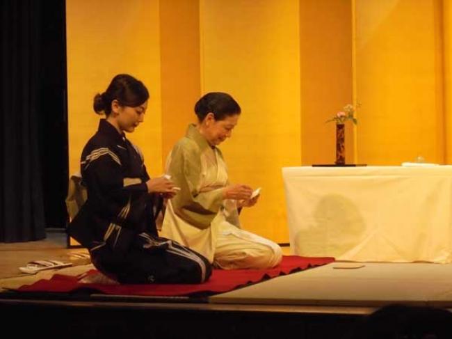 Tea ceremony and drum beats from Japan