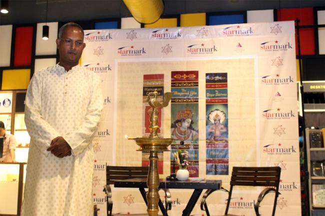 Starmark holds launch of pocket editions of Bhagvad Gita, Hanuman Chalisa, Yoga Sutras