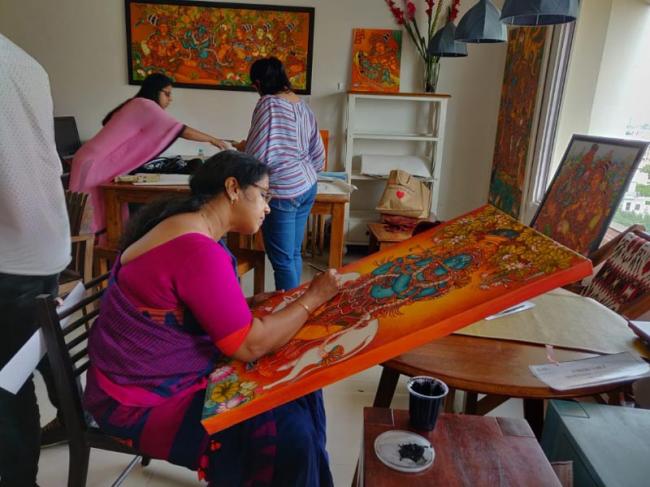 Gurgaon's The Art Lounge showcases dying batali art of Bengal and Kerala mural paintings Gurgaon's The Art Lounge showcases dying batali art of Bengal and Kerala mural paintings