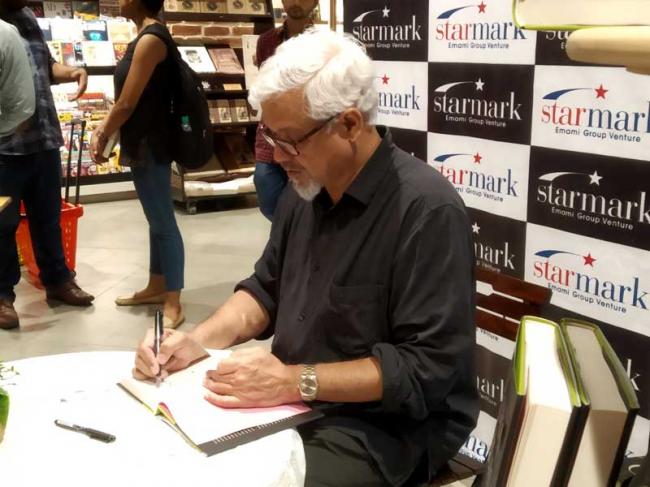 Gun Island: Storyteller Amitav Ghosh effortlessly spans space and time in his latest novel Gun Island: Storyteller Amitav Ghosh effortlessly spans space and time in his latest novel