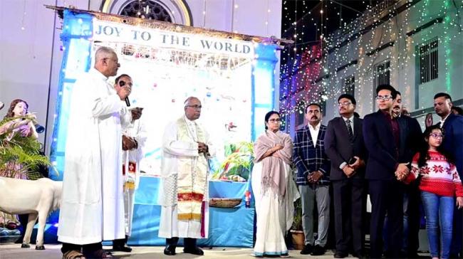 Kolkata: West Bengal CM Mamata Banerjee inaugurates special exhibition at The Cathedral Of The Most Holy Rosary