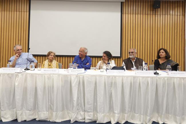 Shah Alam Khan, Mridula Garg, Ashok Vajpeyi, Geetanjali Shree, Sachidanand Joshi, Kumud Sharma