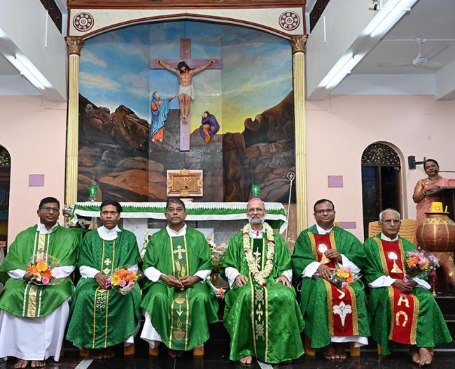 Asansol Church in West Bengal gets a facelift; adds to the spiritual ambiance Asansol Church in West Bengal gets a facelift; adds to the spiritual ambiance