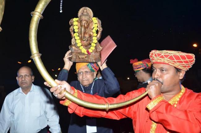 Shantanu Maheswari, Karan Tacker rock Rajasthani Mela in Kolkata