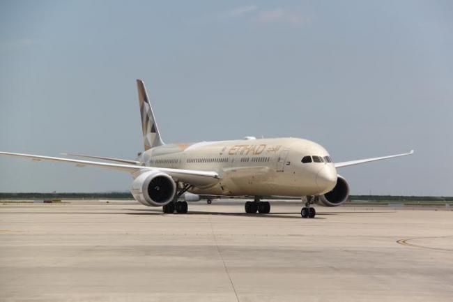 Etihad Airways' luxurious Dreamliner commences services into Shanghai