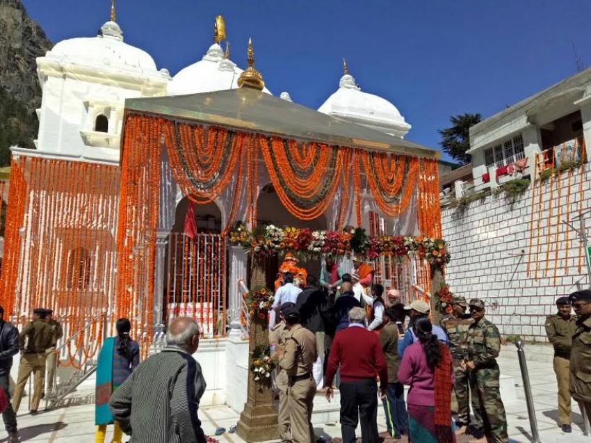 Pilgrims flock to Garhwal Himalayas of Uttarakhand as Char Dham temples open Pilgrims flock to Garhwal Himalayas of Uttarakhand as Char Dham temples open