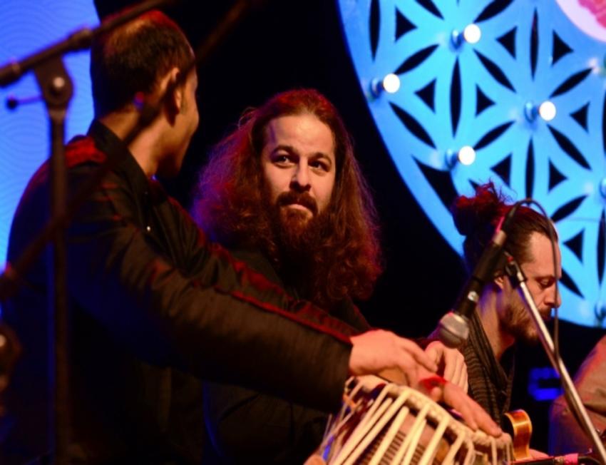 Music weds spirituality in Shree Cement Sacred Pushkar 2017 Music weds spirituality in Shree Cement Sacred Pushkar 2017