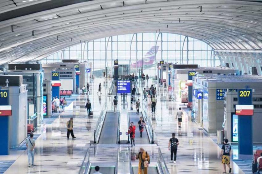 Hong Kong airport cancels flights as protests in terminal enter fourth day Hong Kong airport cancels flights as protests in terminal enter fourth day