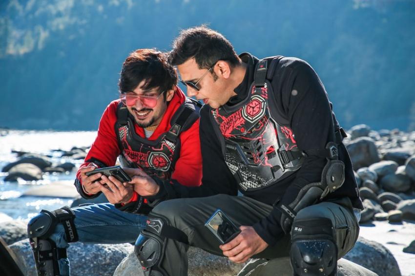 Discovery Channel is back with Season 2 of ‘Feelin Alive’ featuring Amol Parashar, Cyrus Sahukar Discovery Channel is back with Season 2 of ‘Feelin Alive’ featuring Amol Parashar, Cyrus Sahukar