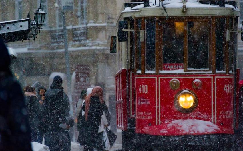 Turkey received 15.9 million tourists in 2020 despite pandemic Turkey received 15.9 million tourists in 2020 despite pandemic