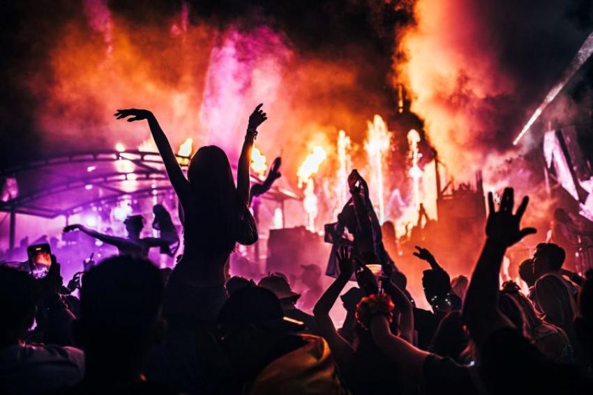 Elaborate fantasy-style stages, packed DJ line-ups, and immersive themes set the tone for the festival’s high-energy atmosphere. Photo: Tomorrowland FB