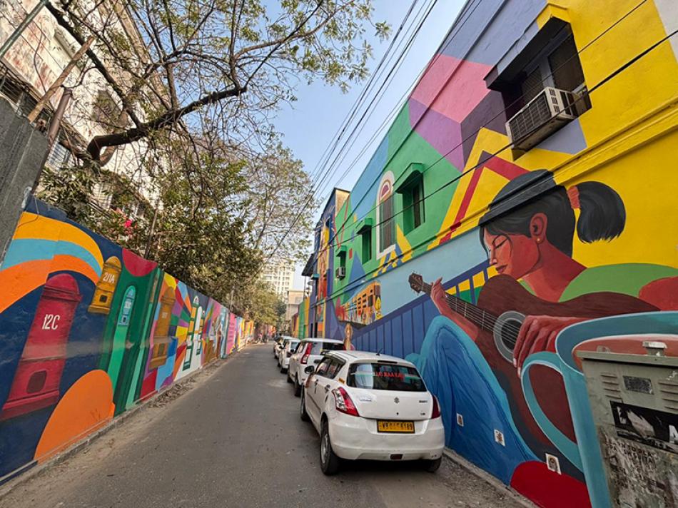 Kolkata&rsquo;s Ballygunge Transforms Into a Vibrant Colour Corridor 