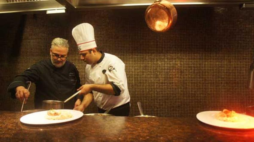 Full spoons of Italian delicacies woo fine diners at ITC Sonar pop-up in Kolkata Full spoons of Italian delicacies woo fine diners at ITC Sonar pop-up in Kolkata